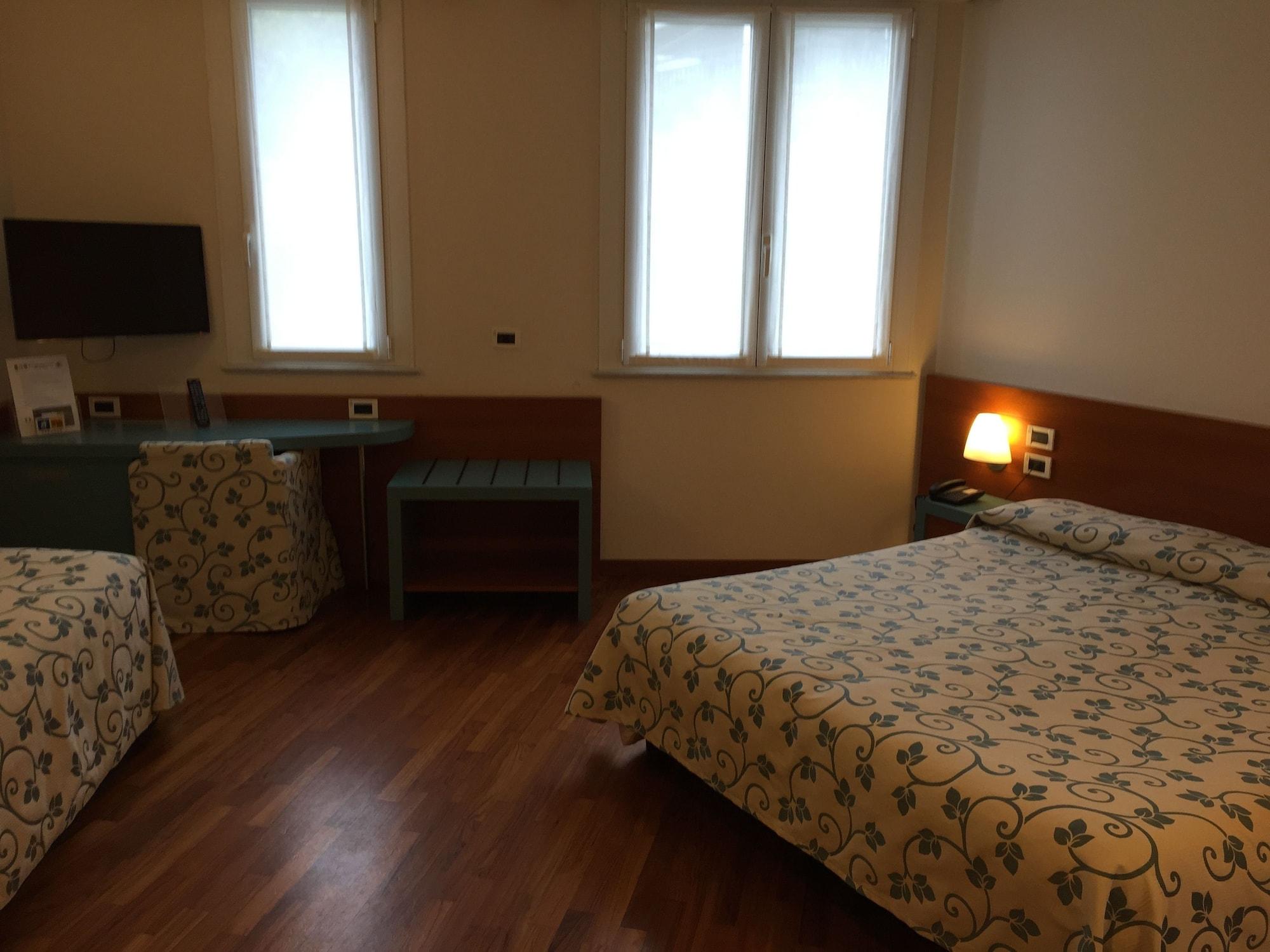 Hotel Le Roi Varazze Eksteriør bilde