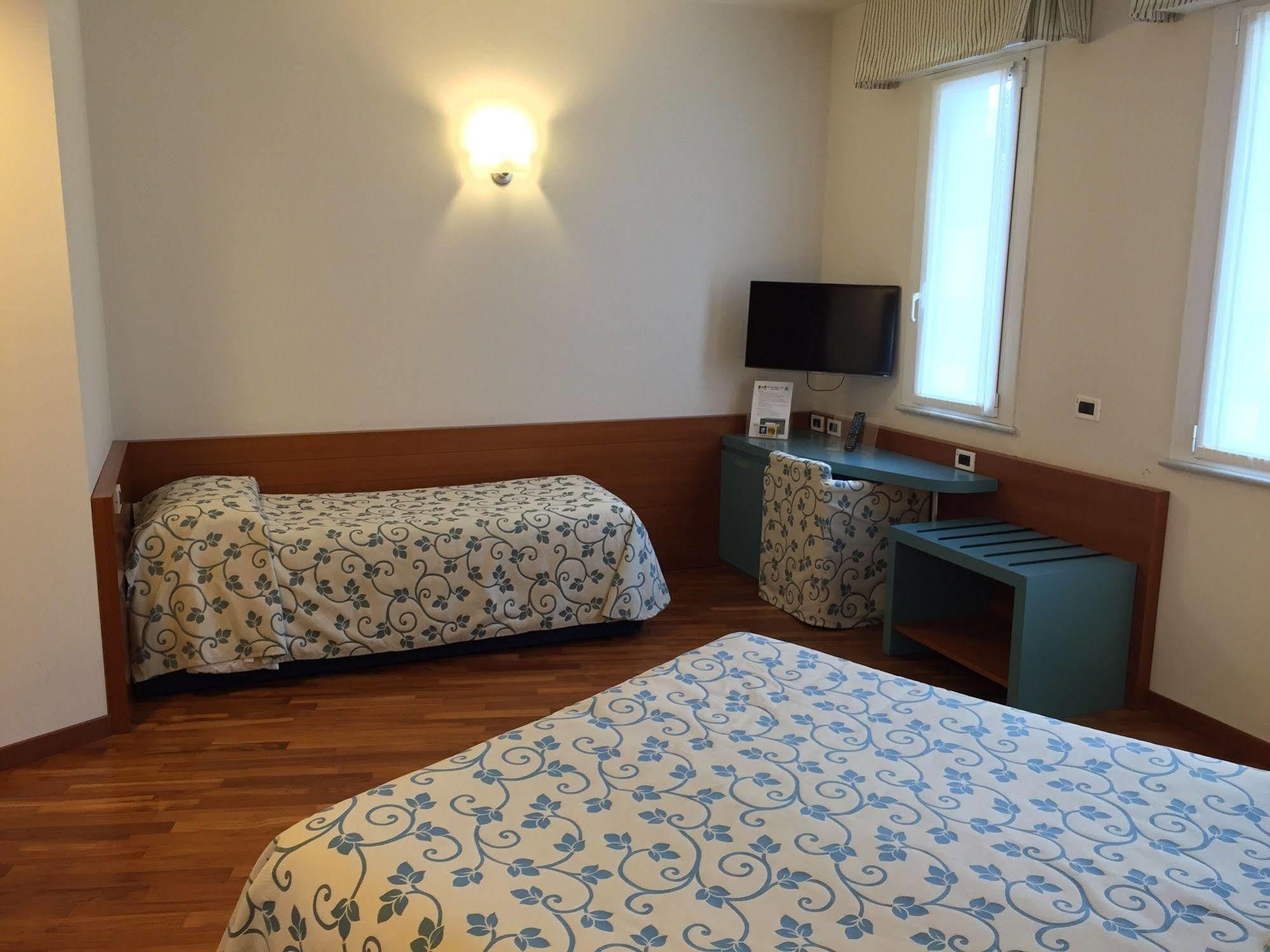 Hotel Le Roi Varazze Eksteriør bilde